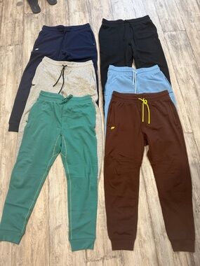 Fabletics Men’s Medium - The Lightweight Go-To Joggers  - Lot of 6 -Short inseam